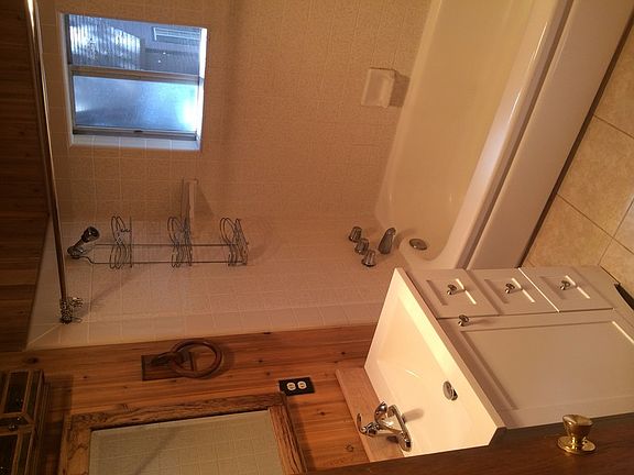 5th image of 52830 Woodland Dr