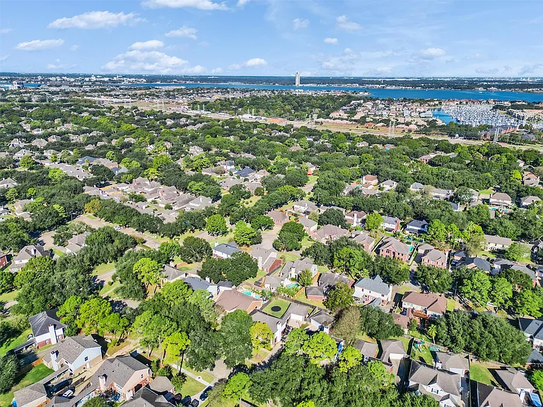 2108 Autumn Cove Dr — Photo 49