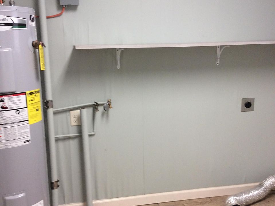 1st image of 944 Dolby St