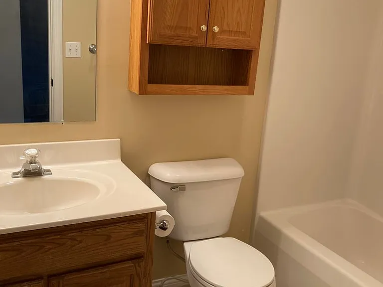 121 Chevy Chase Pl — Photo 29