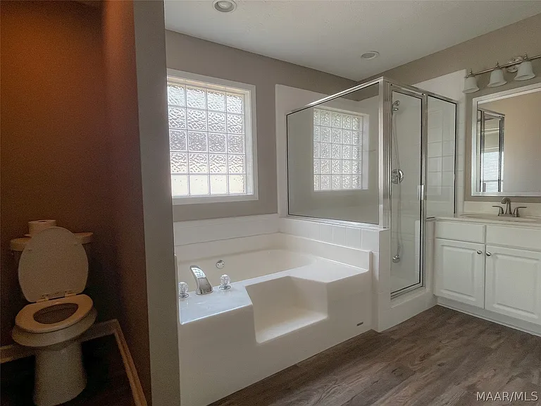 8906 Stoneridge Pl — Photo 5