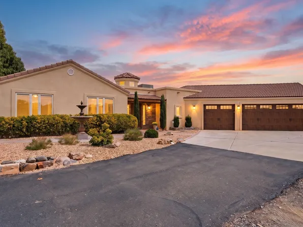 6900 Vatapa Rd NE, Rio Rancho, NM 87144