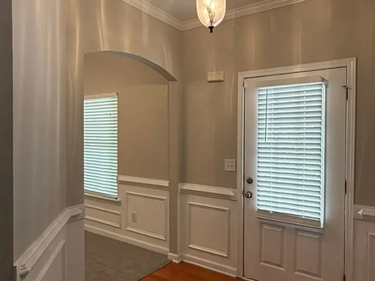 19 Black Diamond Dr — Photo 2