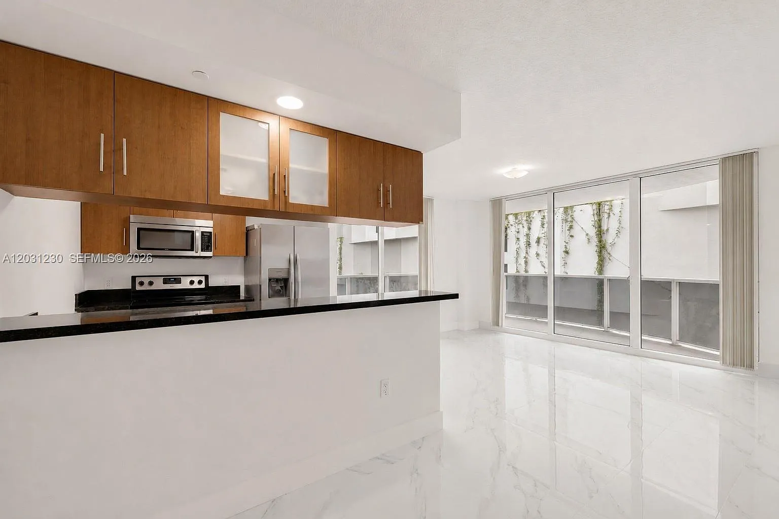 3 bed, 1146 sqft, $3,800 — Photo 2