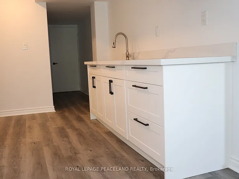 609 Walpole Cres — Photo 22