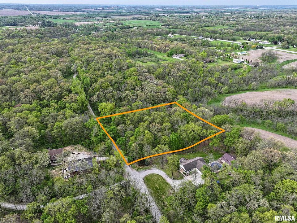 1st image of Woodland Dr