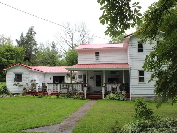 4400 Sage Rd, Warsaw, NY 14569