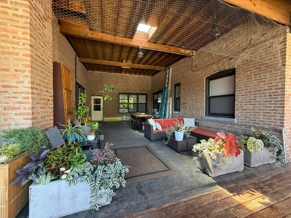 5655 N Clark St APT 2F, Chicago, IL 60660