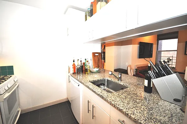 Rented by Corcoran | media 37