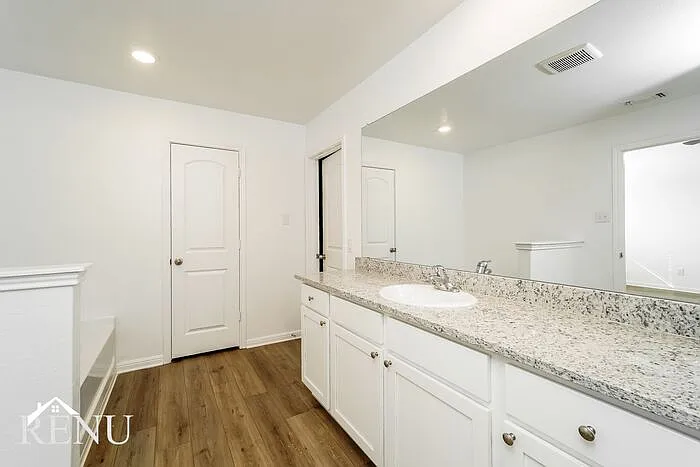 156 Scarborough Bnd — Photo 11