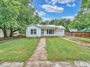 607 S Avenue H, Clifton, TX 76634