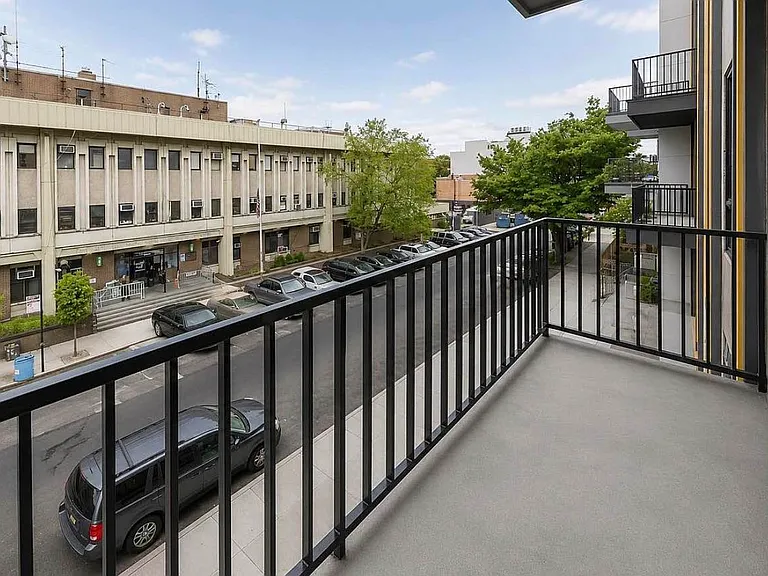 2829 Snyder Ave #3B — Photo 7