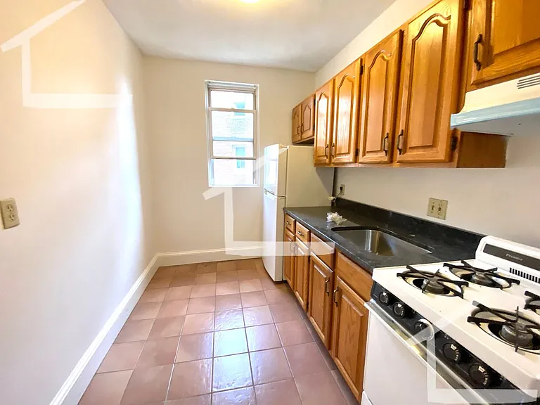 13 Scottfield Rd #13 — Photo 8