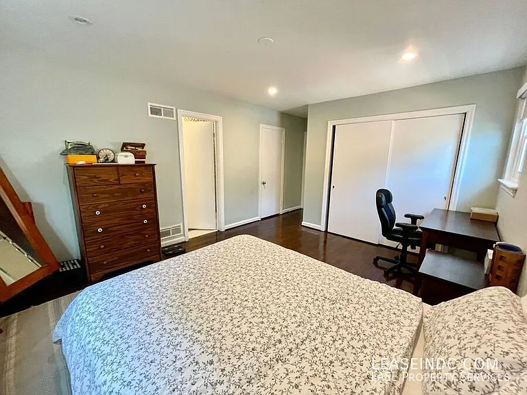4439 Springdale St NW — Photo 24