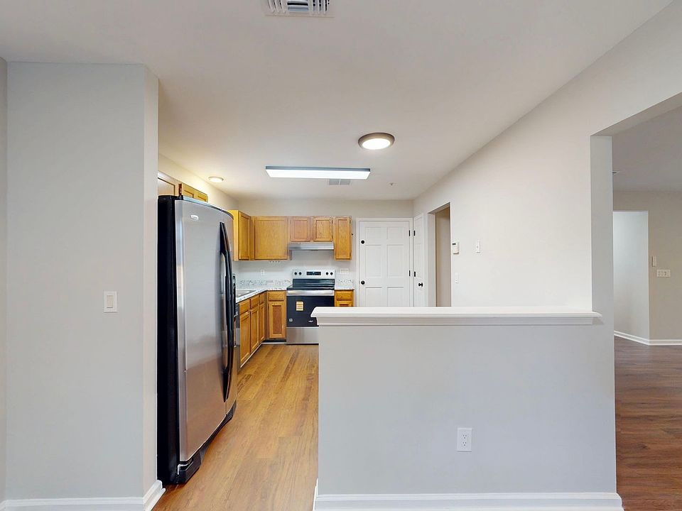 1st image of 1018 Dorwinion Dr