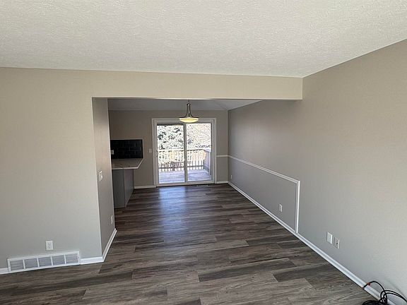 5th image of 11226 Ellison Ave
