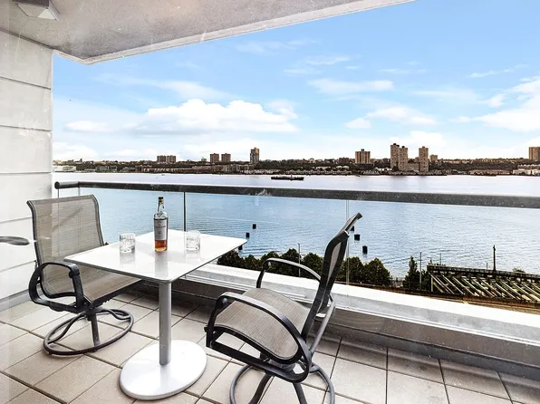 240 Riverside Blvd APT 10C, New York, NY 10069