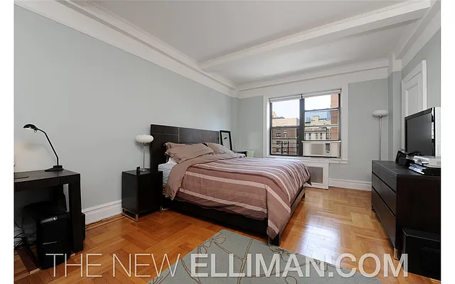 Sold by Douglas Elliman | media 28