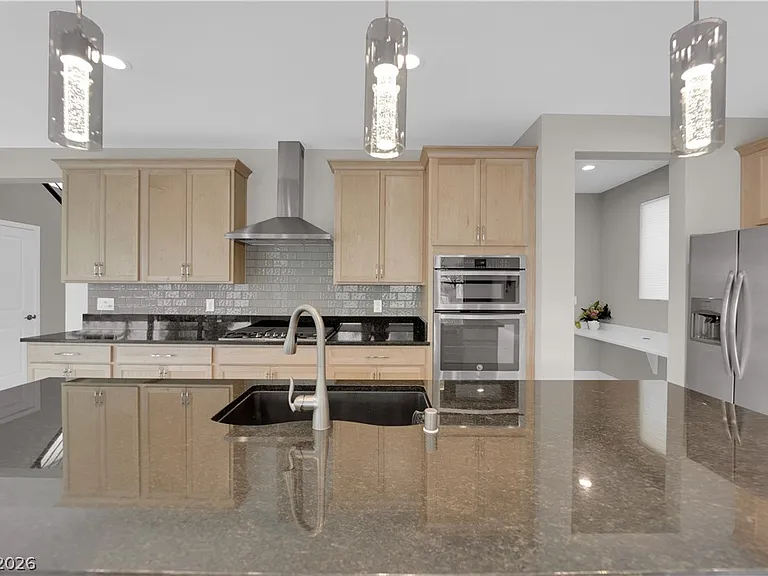10254 Kesington Dr — Photo 38