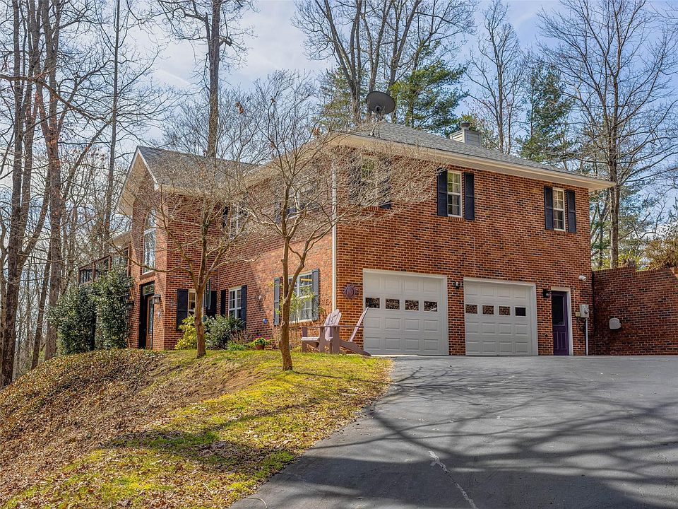 209 Camellia Way, Laurel Park, NC 28739 Zillow