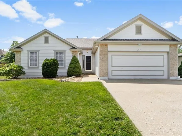 307 Wildflower Ln, Kearney, MO 64060