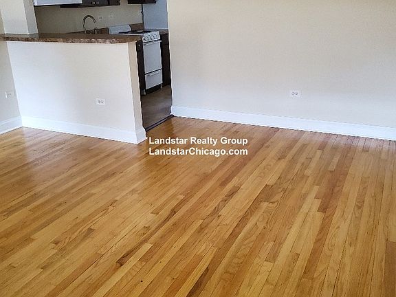 4th image of 1743 W Bryn Mawr Ave APT 10