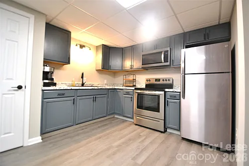 120 Cardinal Dr N Photo 1
