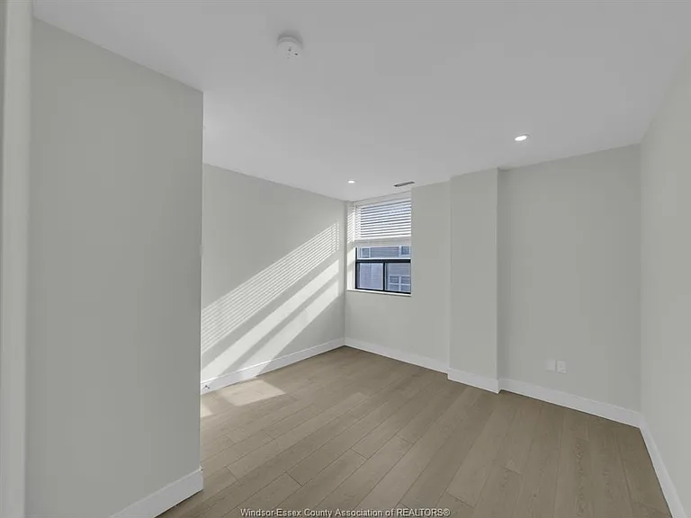 3177 Riverside Dr E #208 — Photo 5