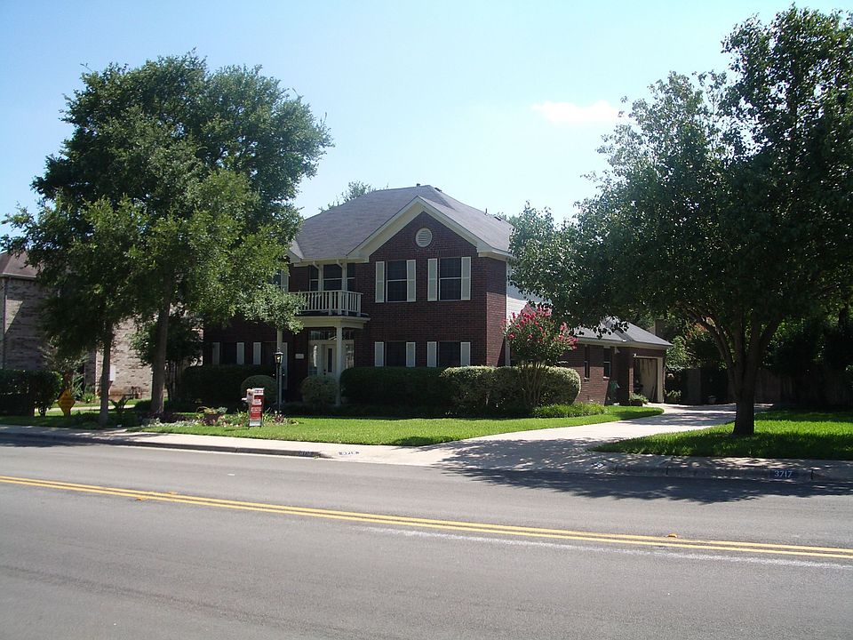 3713 Aspen Creek