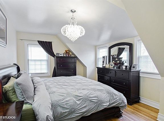 5th image of 6831 N Knox Ave