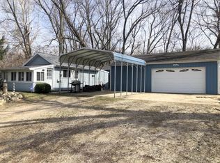52867 Twin Lakeview Dr, Dowagiac, MI