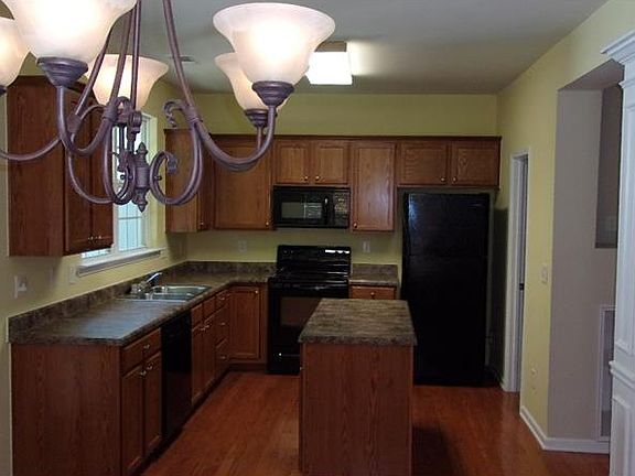 4th image of 2628 Pierce Brennen Ct