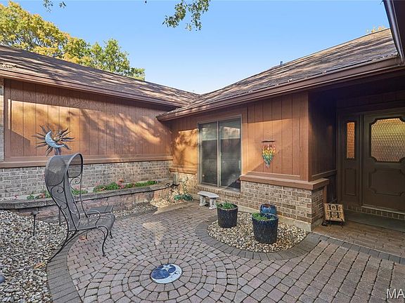 3rd image of 5414 Village Courtway Ln