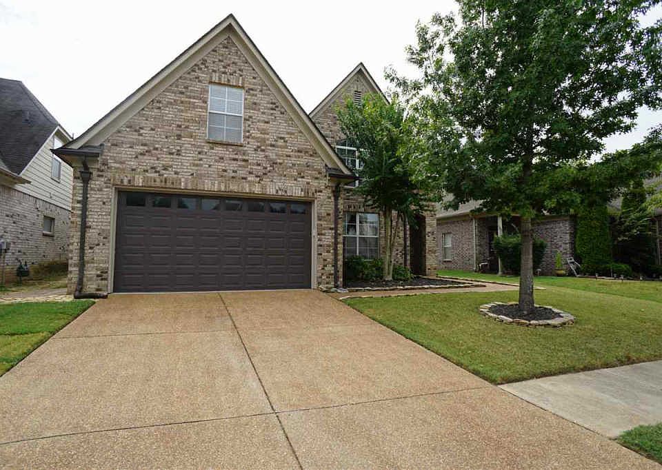1st image of 369 Fleets Hill Dr