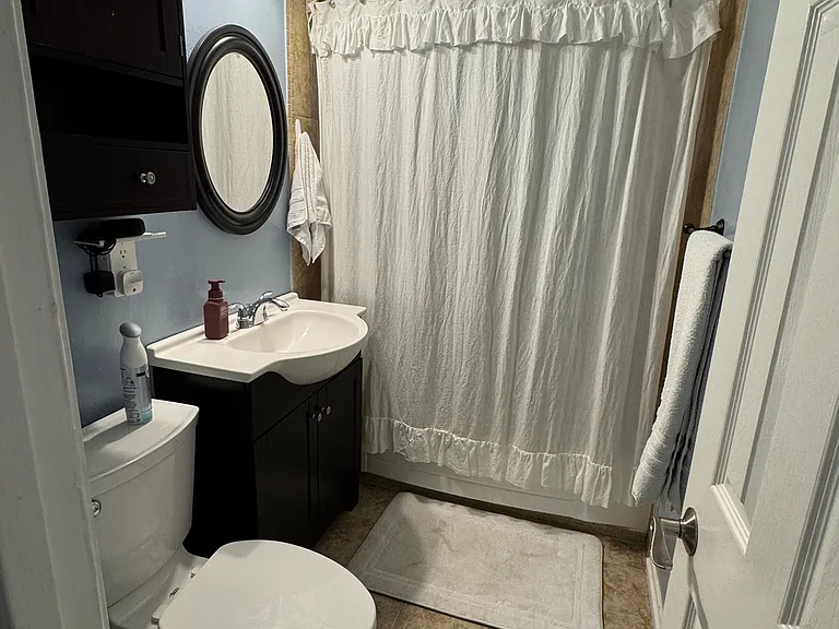 Bathroom 2, off hallway