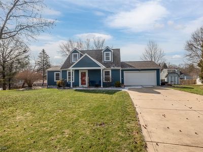 9538 Glencairn Ln, Olmsted Falls, OH, 44138