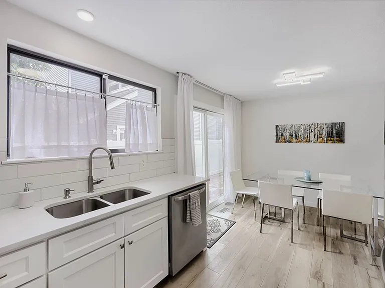 11909 Monroe Way — Photo 14