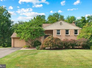 23 Great Oak Dr, Churchville, PA 18966