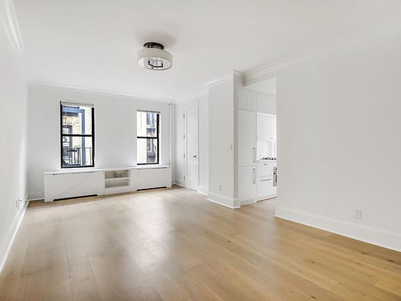 4th image of 220 W 24th St #2205G