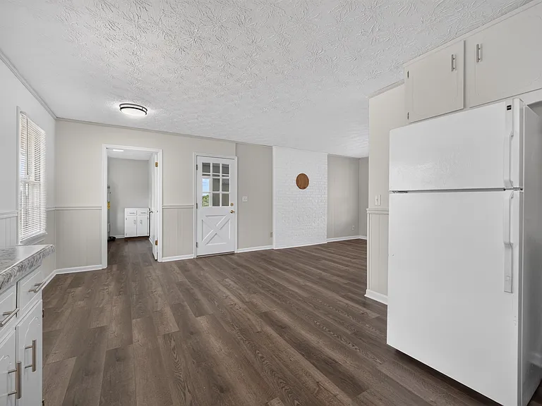 2591 Doc Hughes Rd — Photo 15