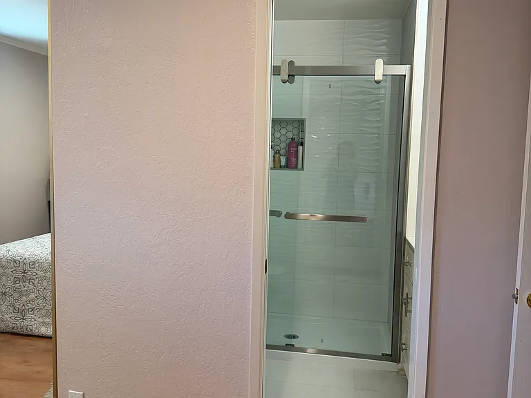 4930 Poplar Ter #4930 — Photo 2