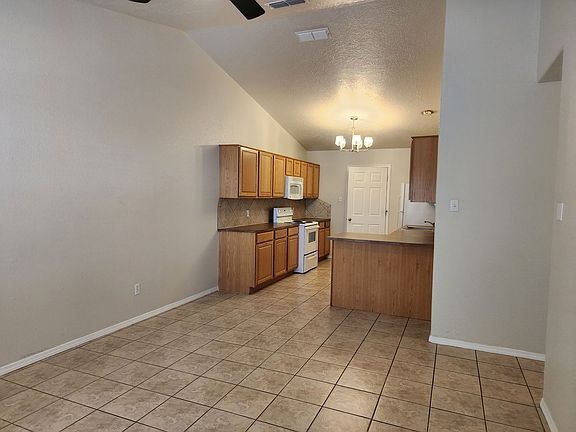 3rd image of 524 W University Dr APT C