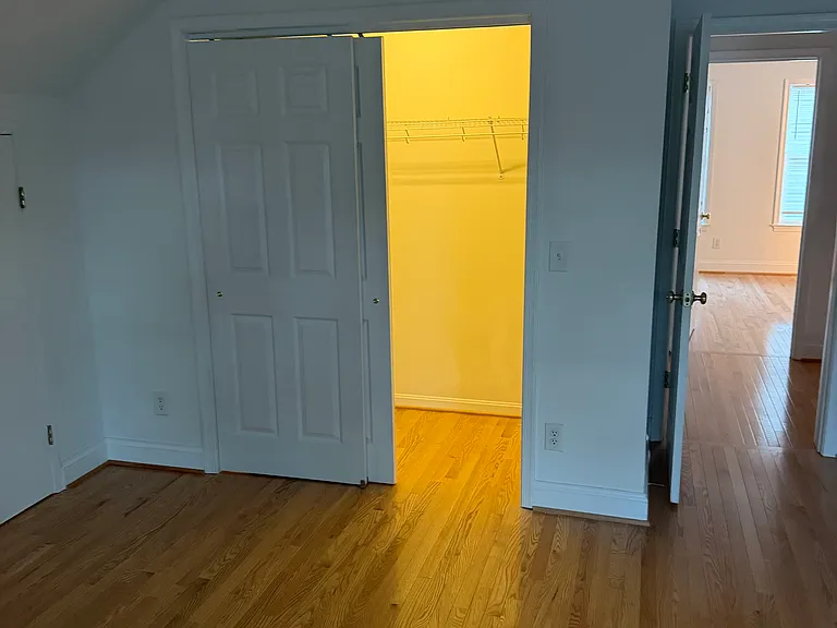 220 Gross Ave — Photo 46