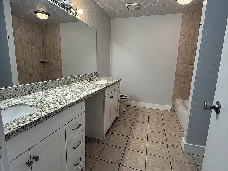 6629 Greenyard Dr — Photo 7