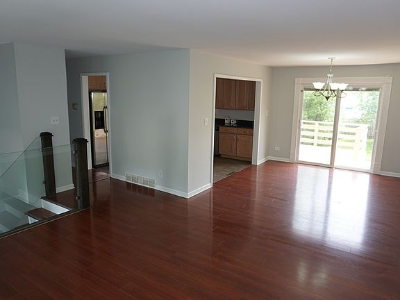 3rd image of 9937 W Michigan Blvd