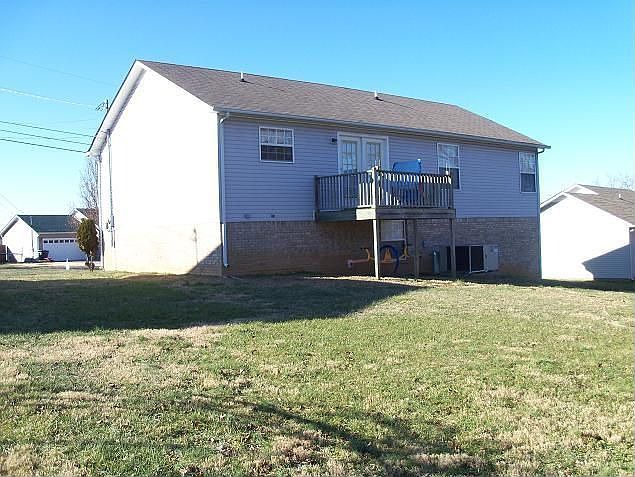 1st image of 929 Creekview Dr