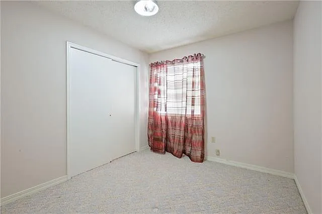 117 S Queens Dr — Photo 11