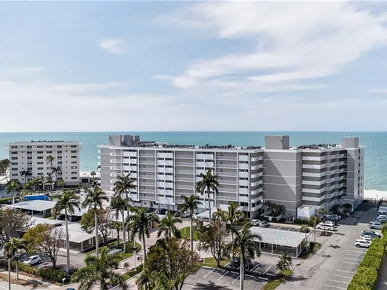 3443 Gulf Shore Blvd N #809 — Photo 24