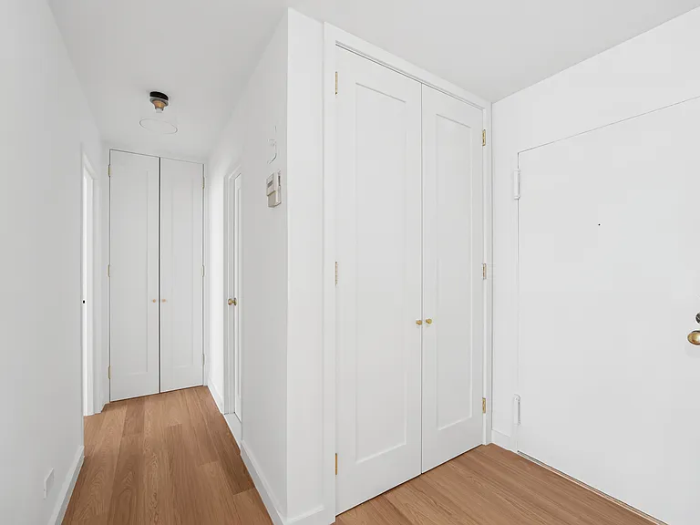501 E 87th St #10D — Photo 4