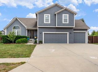 735 N Spruce St, Gardner, KS 66030